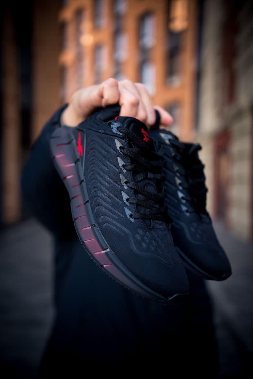 Reebok Zig Kinetica Black Red