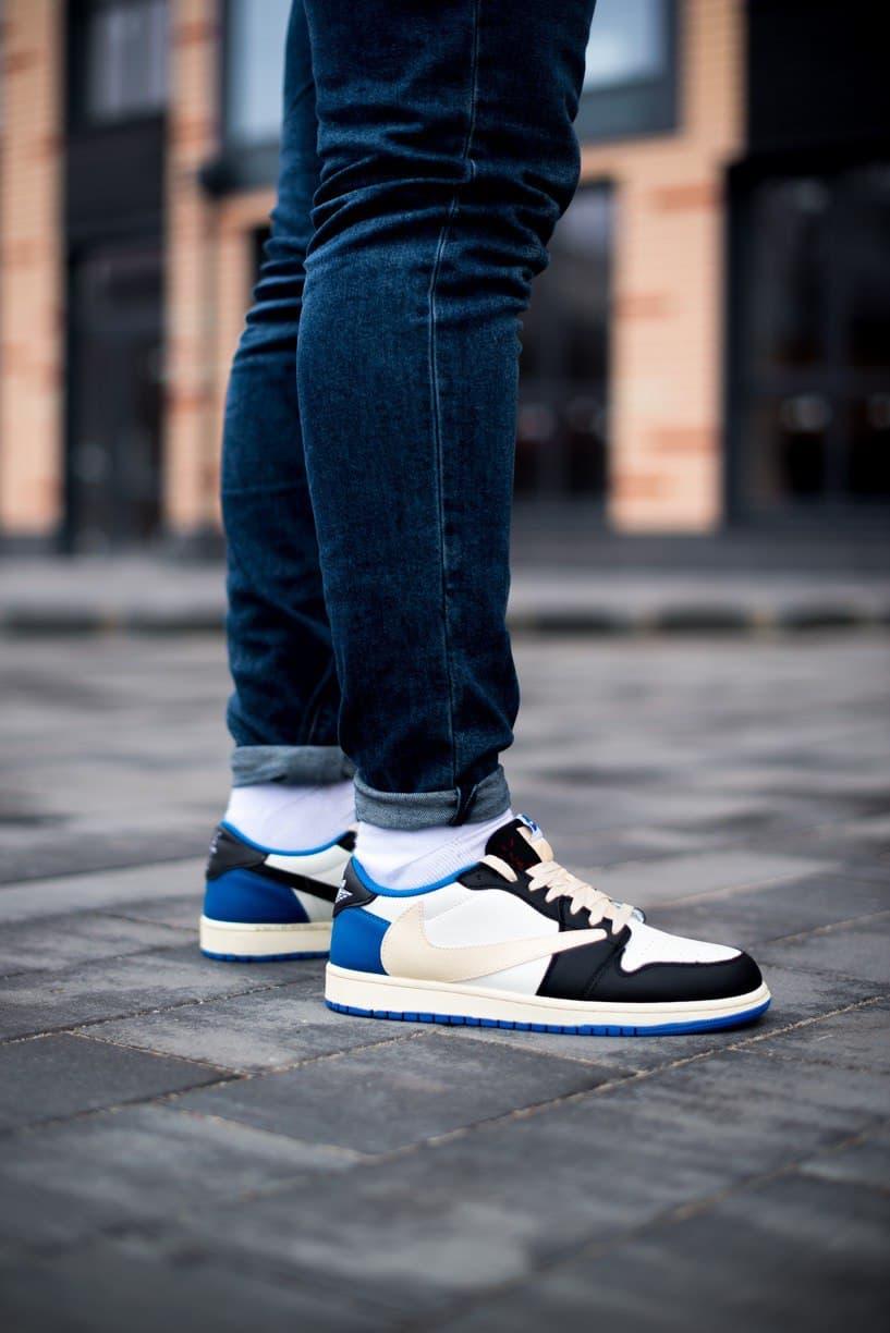 Air Jordan 1 Low Travis Scott x Fragment