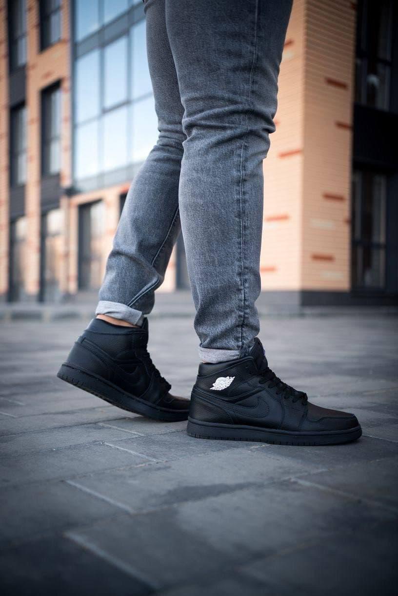 Jordan Retro 1 High Black