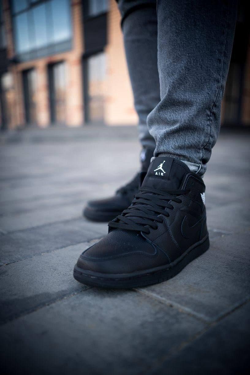 Jordan Retro 1 High Black