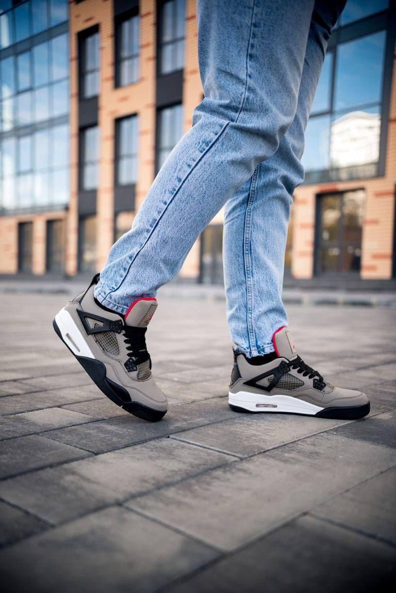 Jordan 4 Retro Taupe Haze