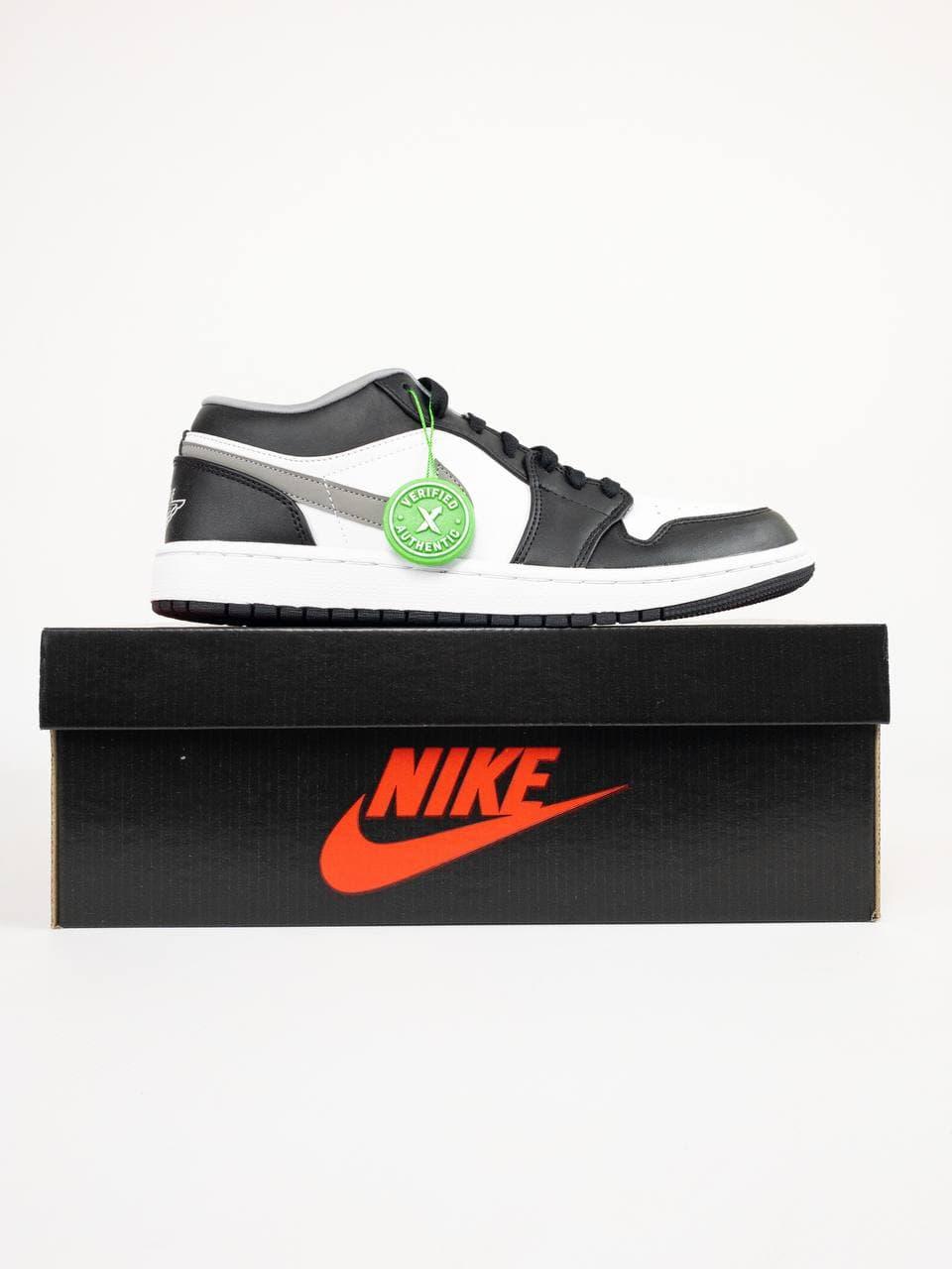 Nike Air Jordan Retro 1 Low Grey White Black 3