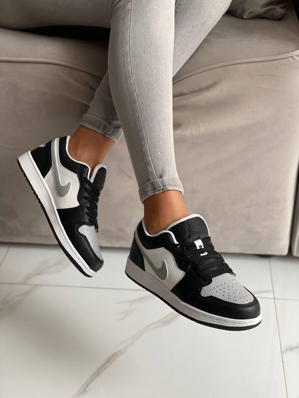 Nike Air Jordan Retro 1 Low Grey White Black 3