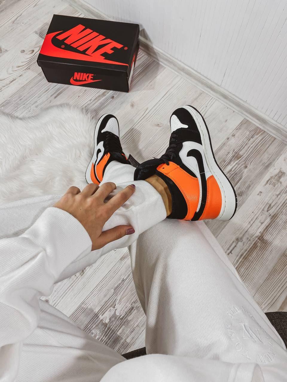 Nike Air Jordan 1 Retro High Black White Orange