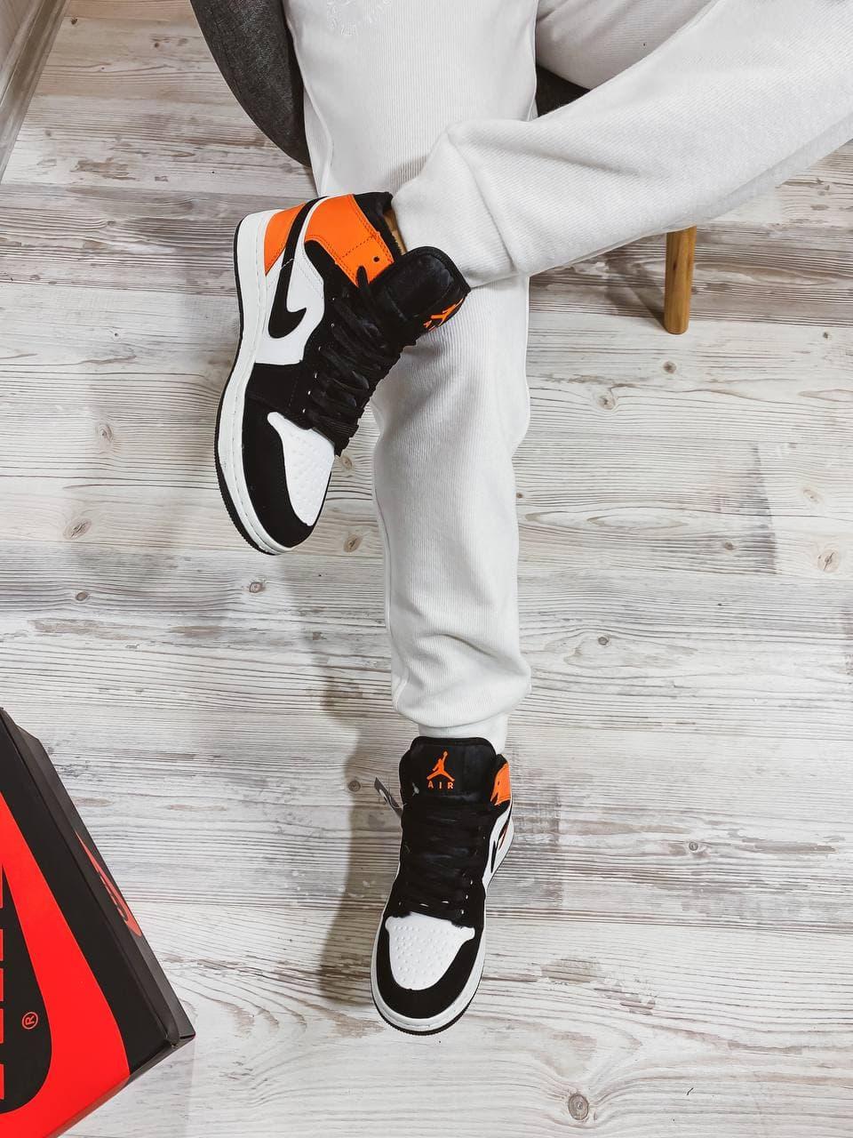 Nike Air Jordan 1 Retro High Black White Orange