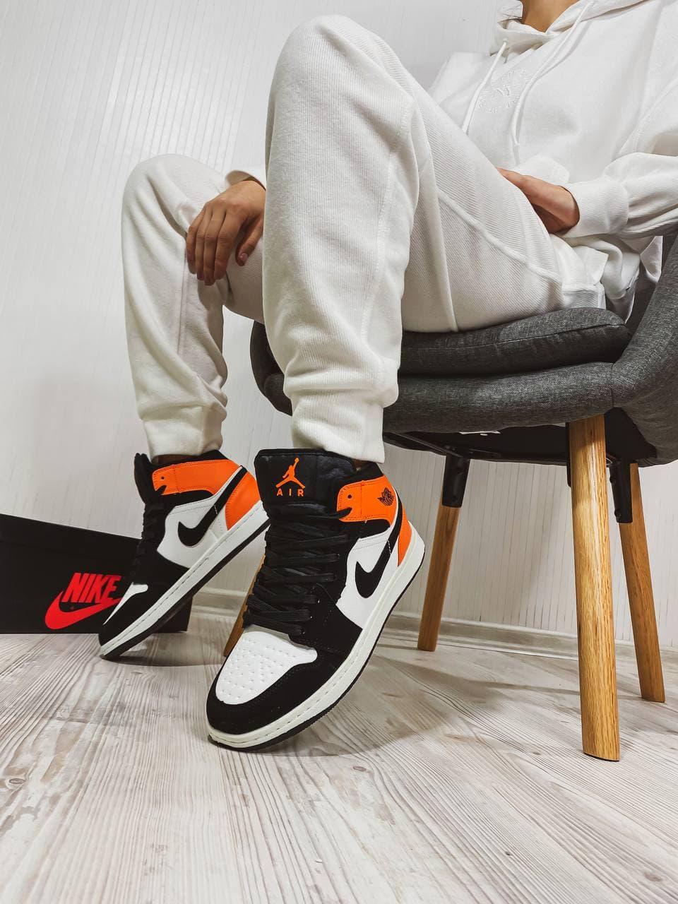 Nike Air Jordan 1 Retro High Black White Orange