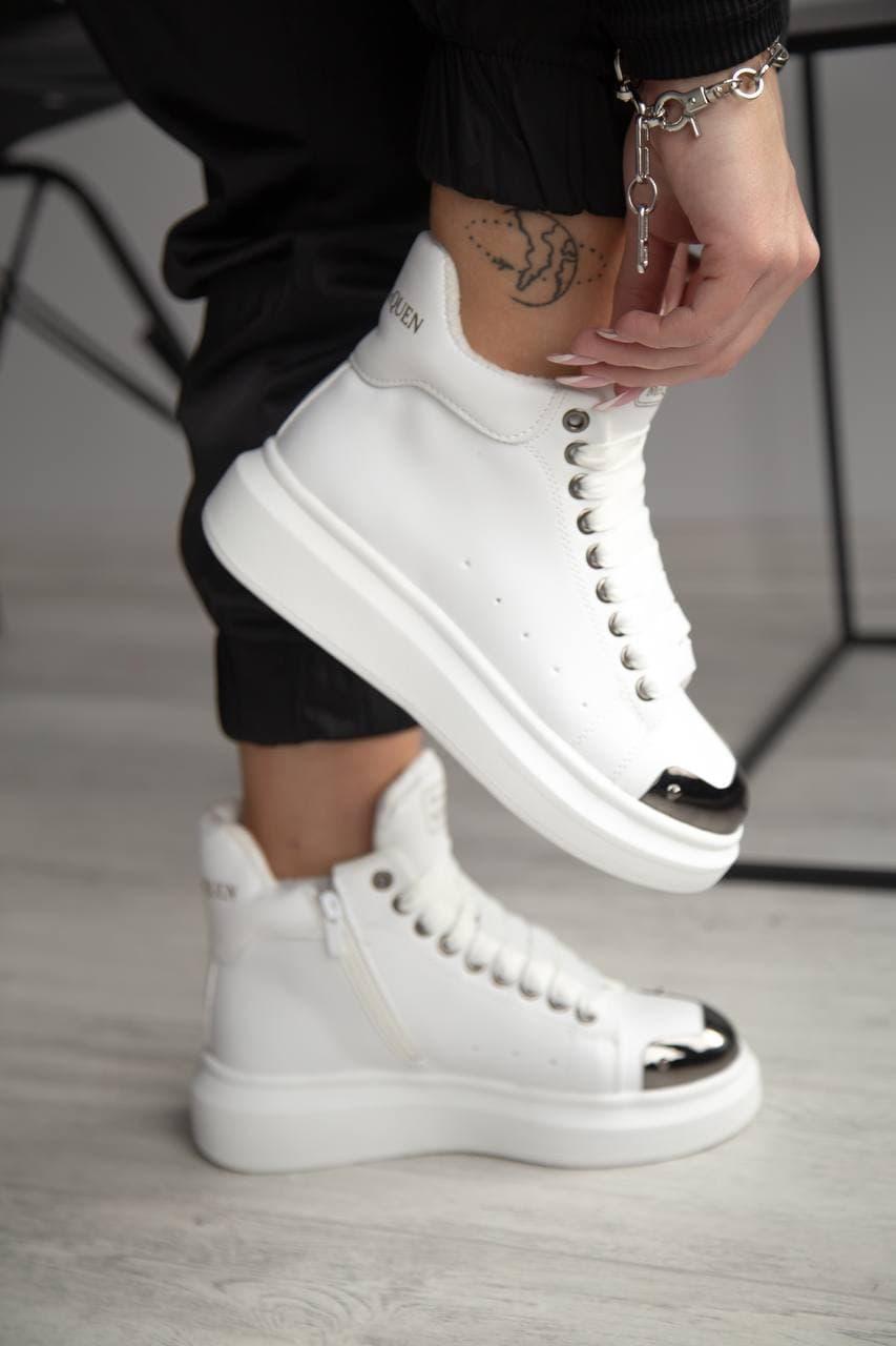 McQuen White