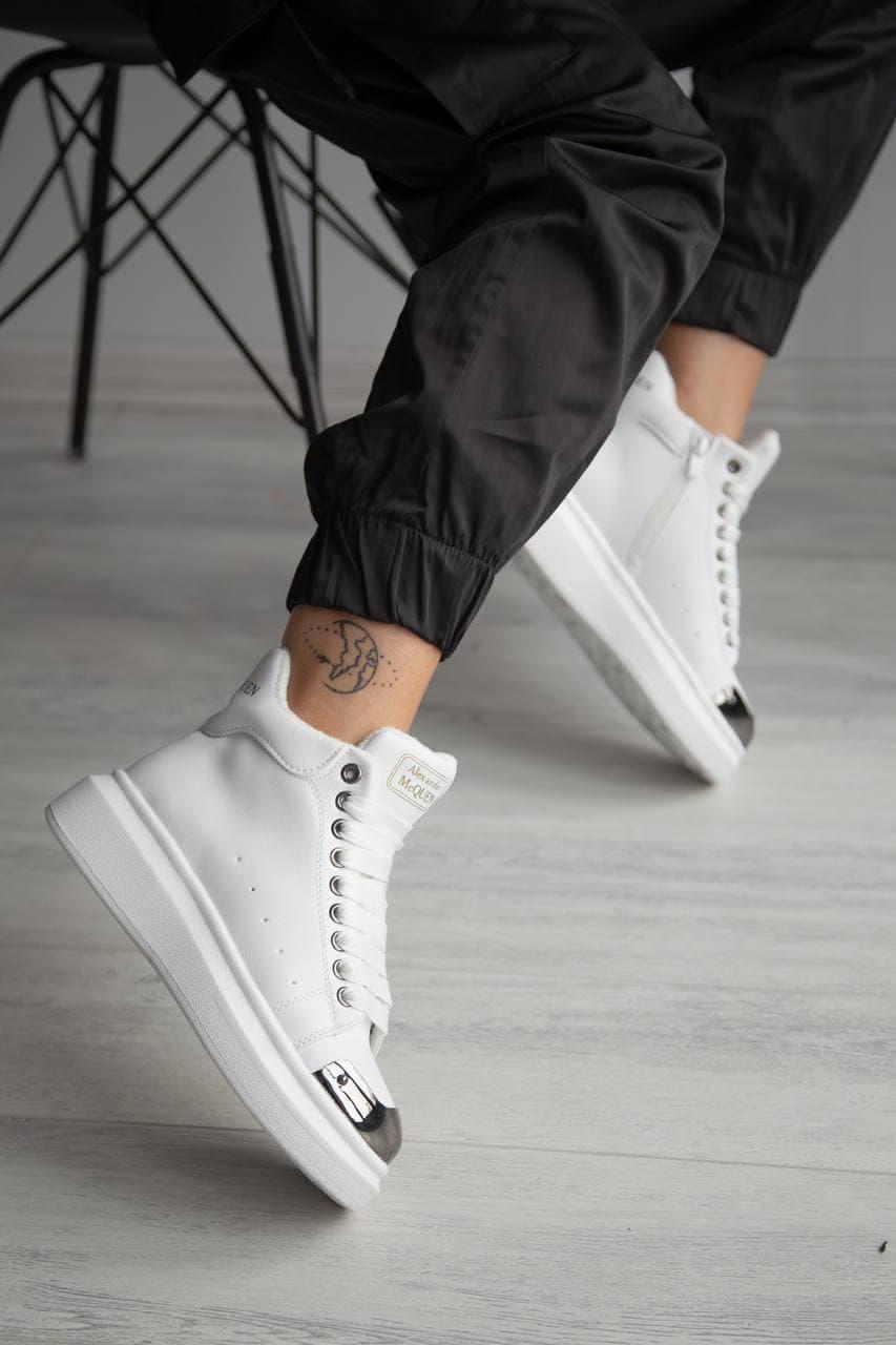 McQuen White