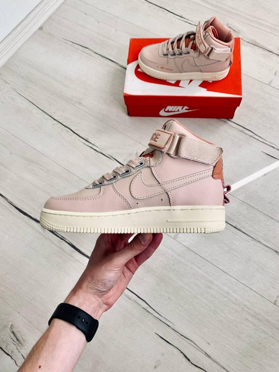 Nike Air Force 1 High Utility Pink 2