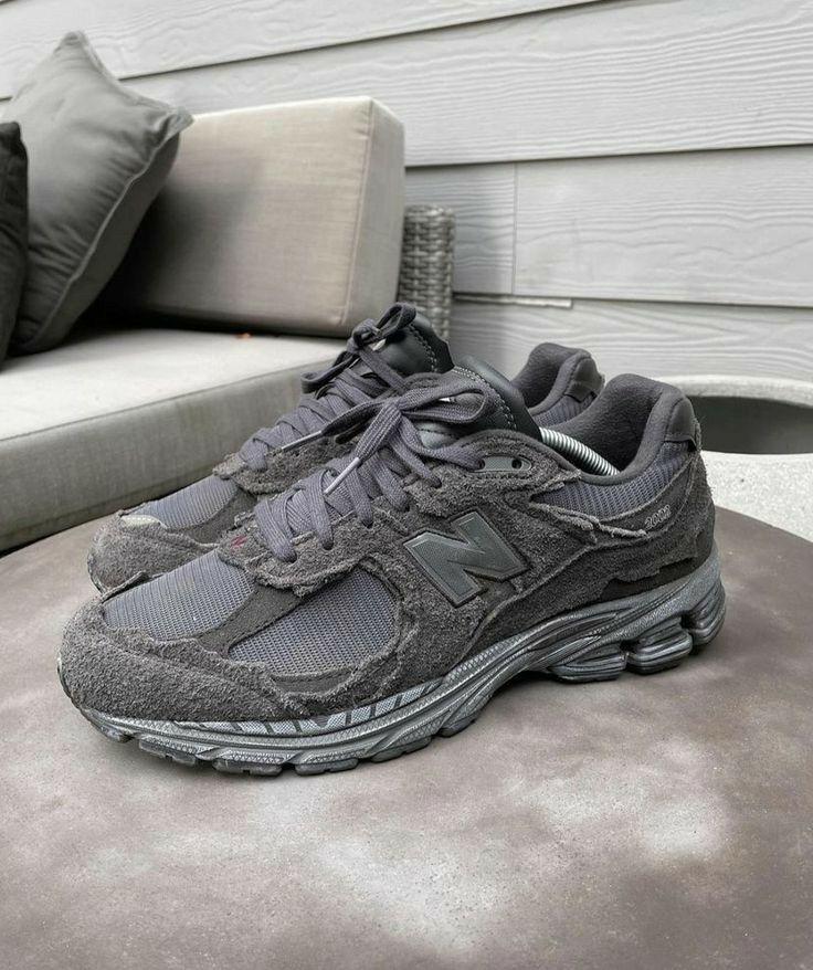 New Balance 2002R Phantom