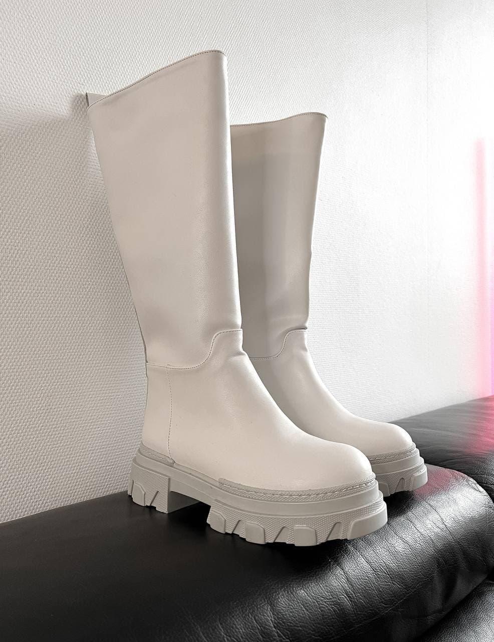 Gia Boots White