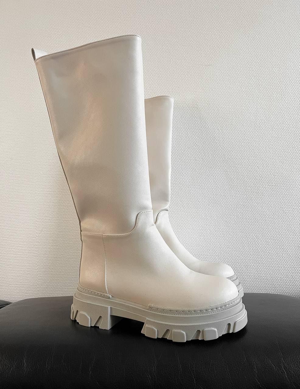 Gia Boots White