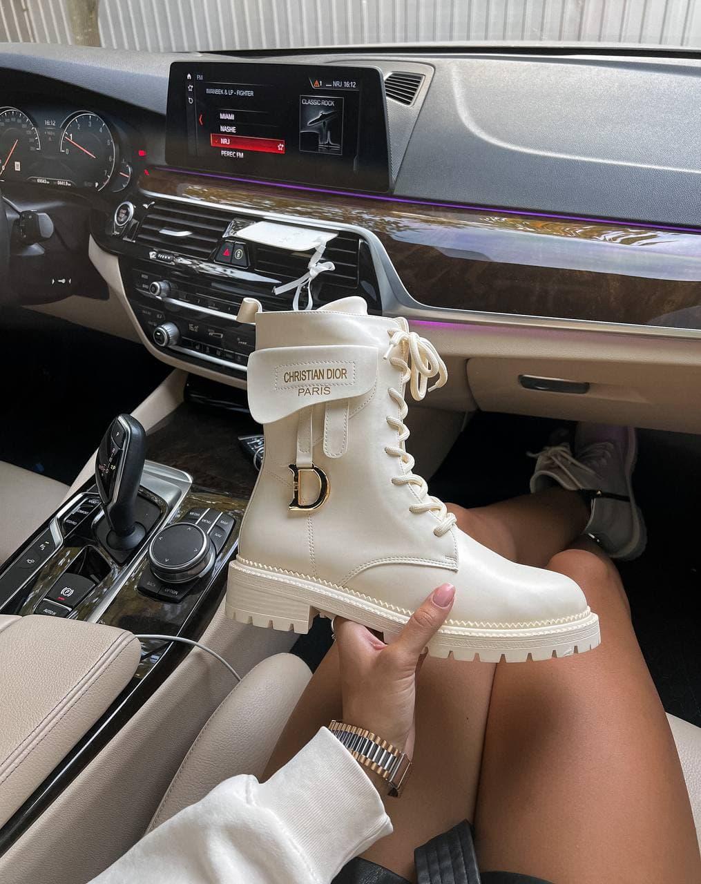 Dior Boots Beige