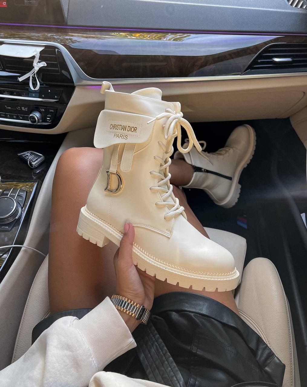 Dior Boots Beige
