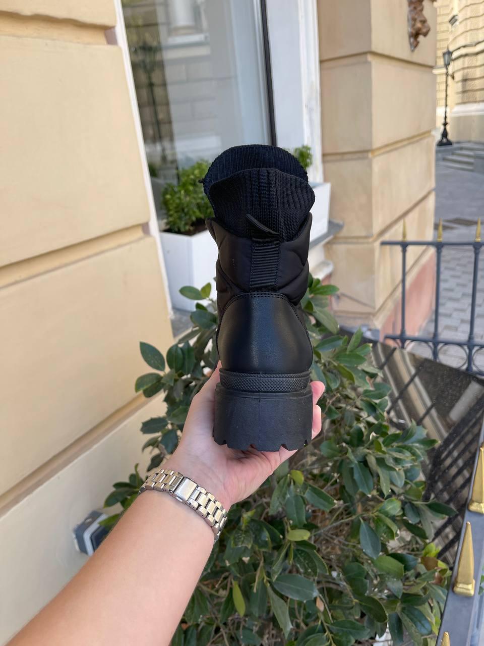 Women Boots Black v2