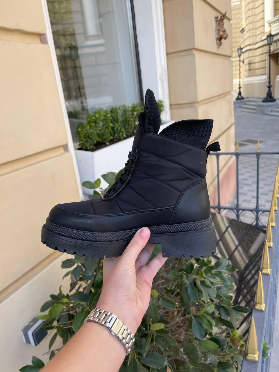 Women Boots Black v2