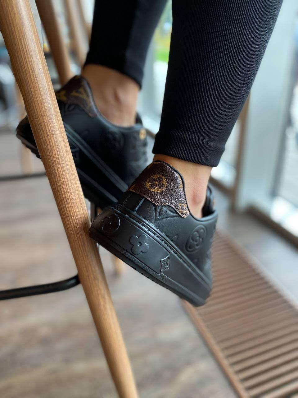 Louis Vuitton Black Brown