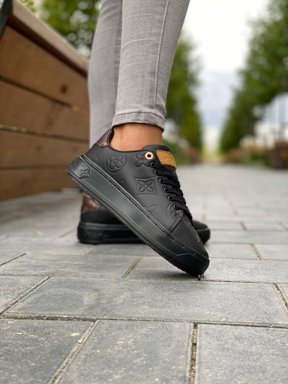 Louis Vuitton Black Brown