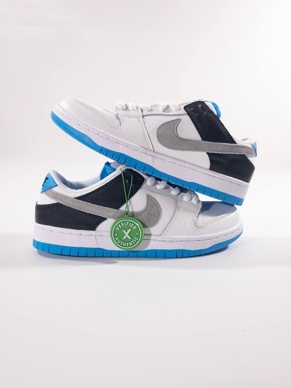 Nike Dunk LOW NEUTRAL GREY LASER BLUE
