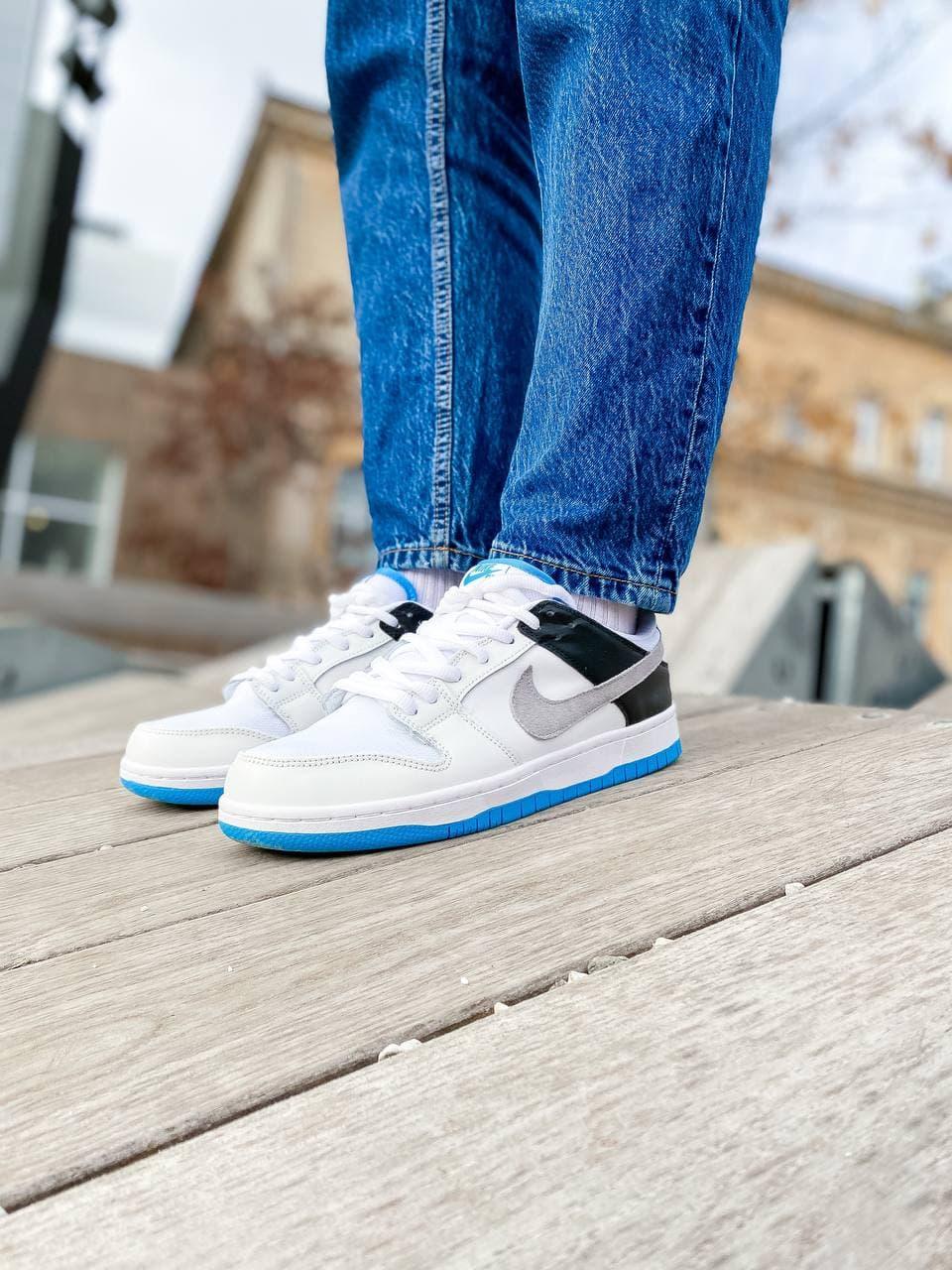 Nike Dunk LOW NEUTRAL GREY LASER BLUE