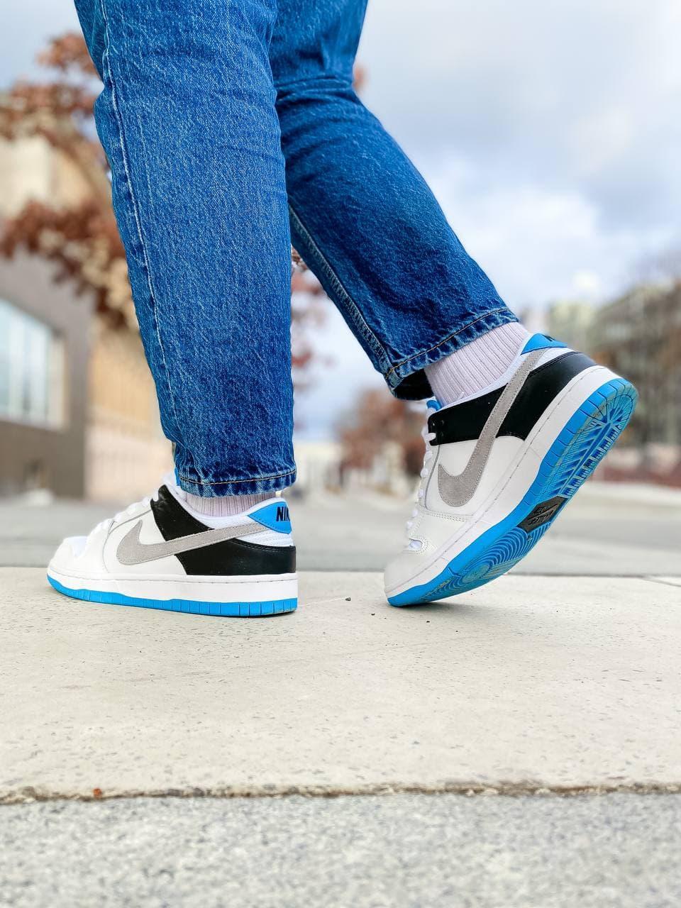 Nike Dunk LOW NEUTRAL GREY LASER BLUE