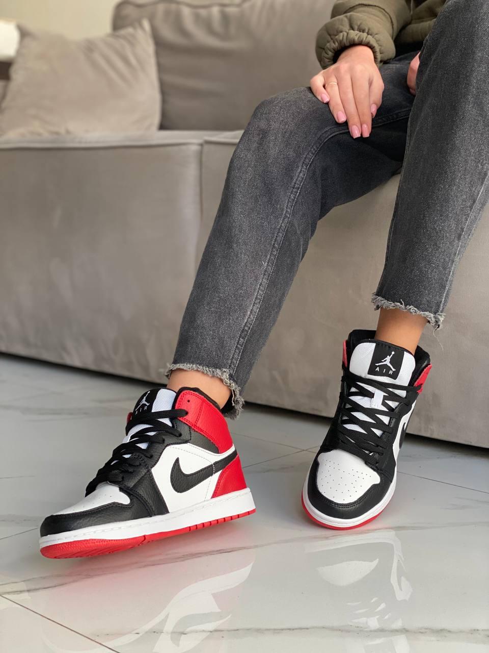 Nike Air Jordan 1 Retro High Black Red White v2