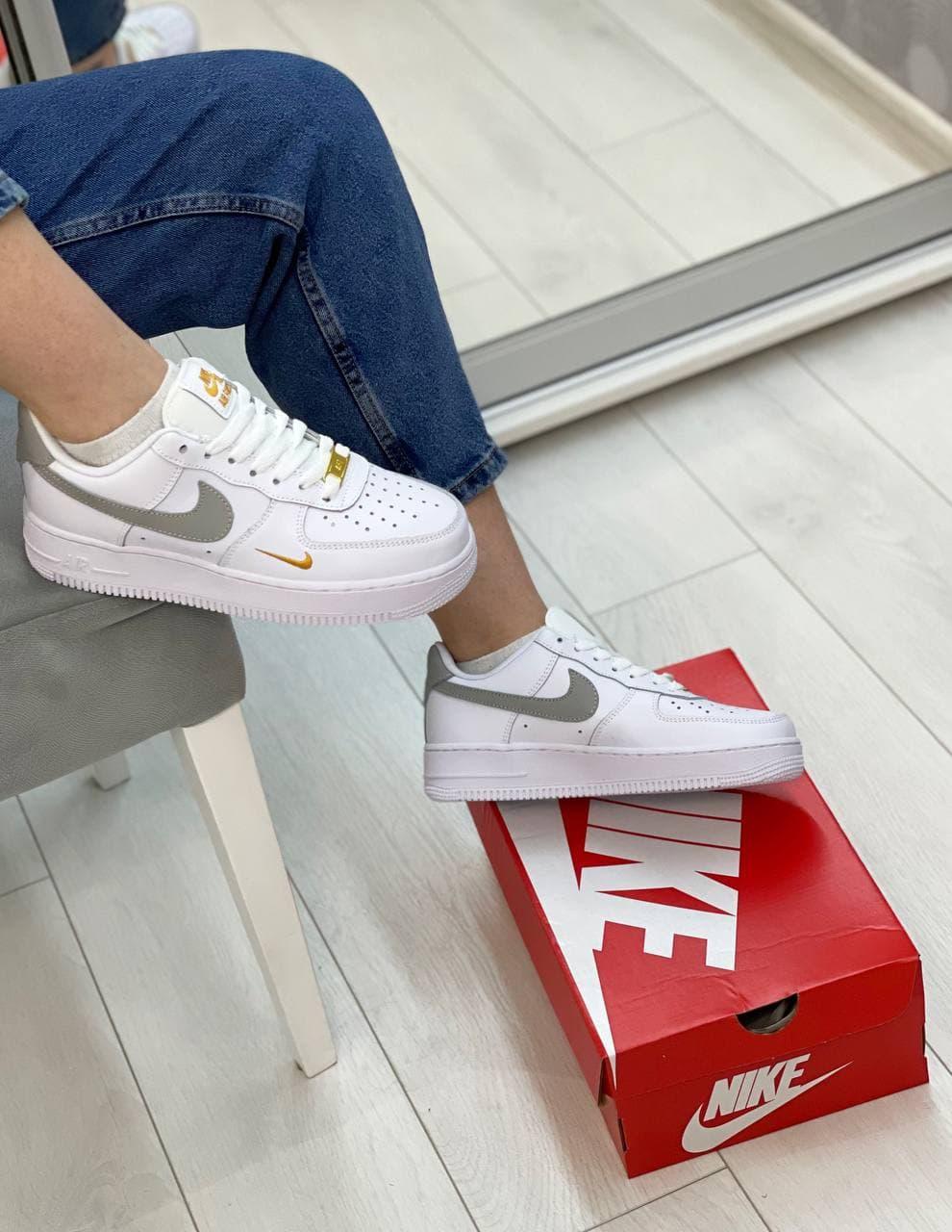 Nike Air Force 1 White Grey Logo