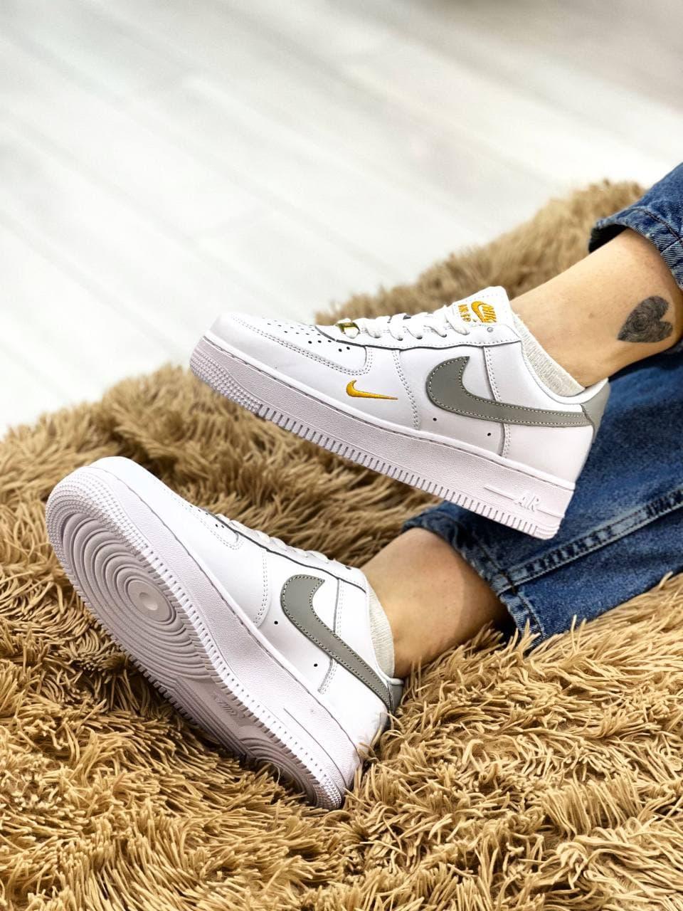 Nike Air Force 1 White Grey Logo