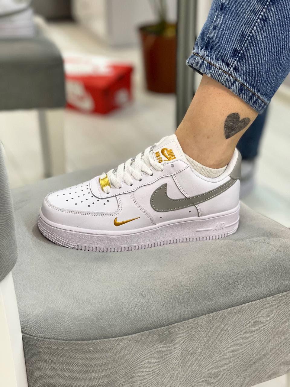 Nike Air Force 1 White Grey Logo