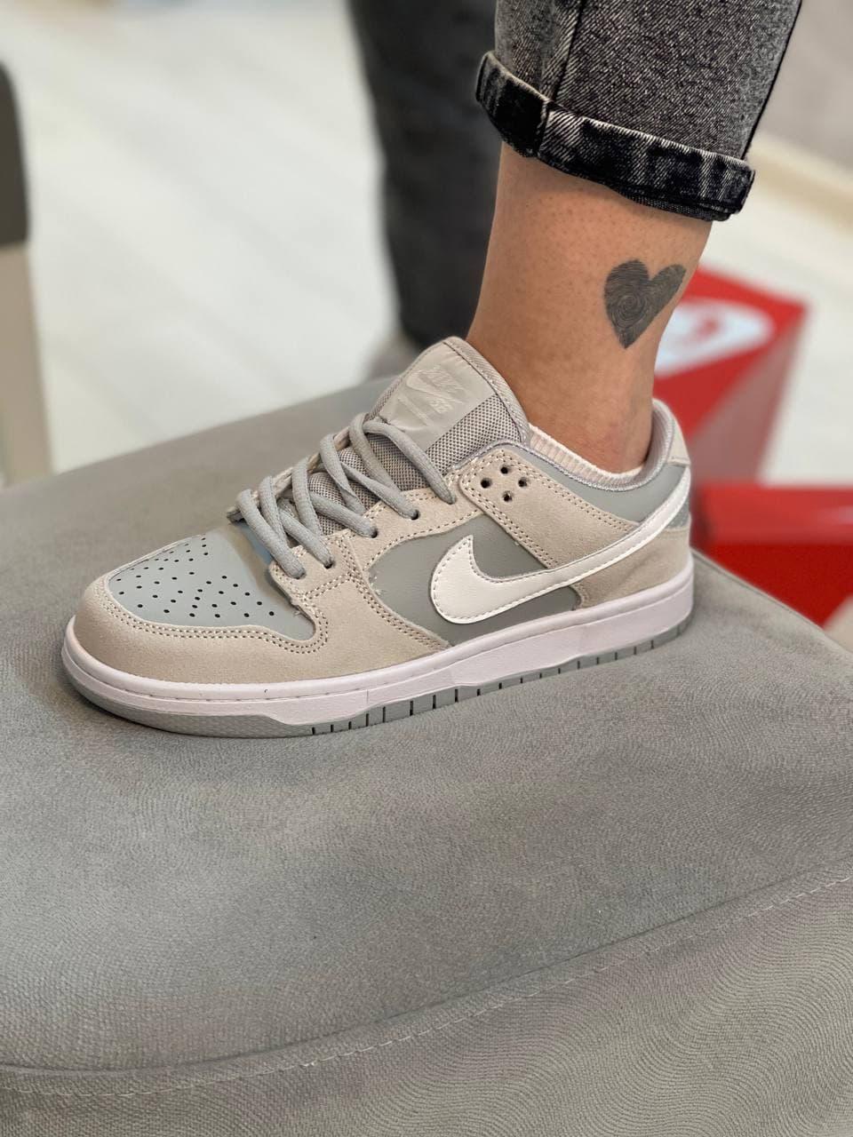 Nike Dunk Disrupt Grey White