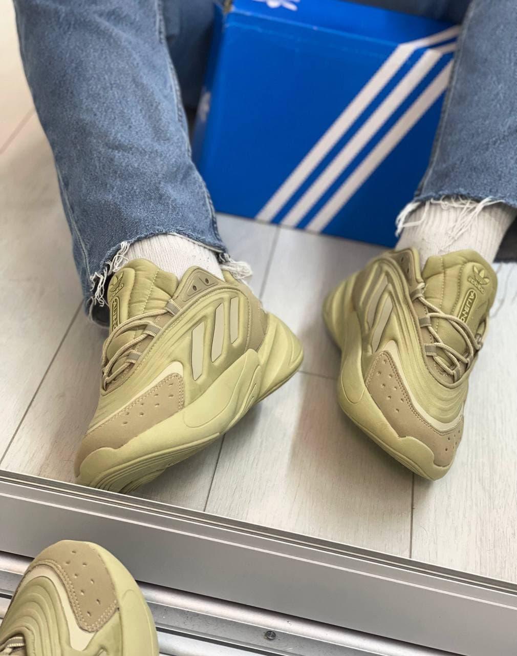 Adidas Ozelia Beige