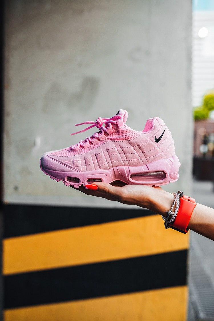 Nike Air Max 95 Pink «Black Logo»