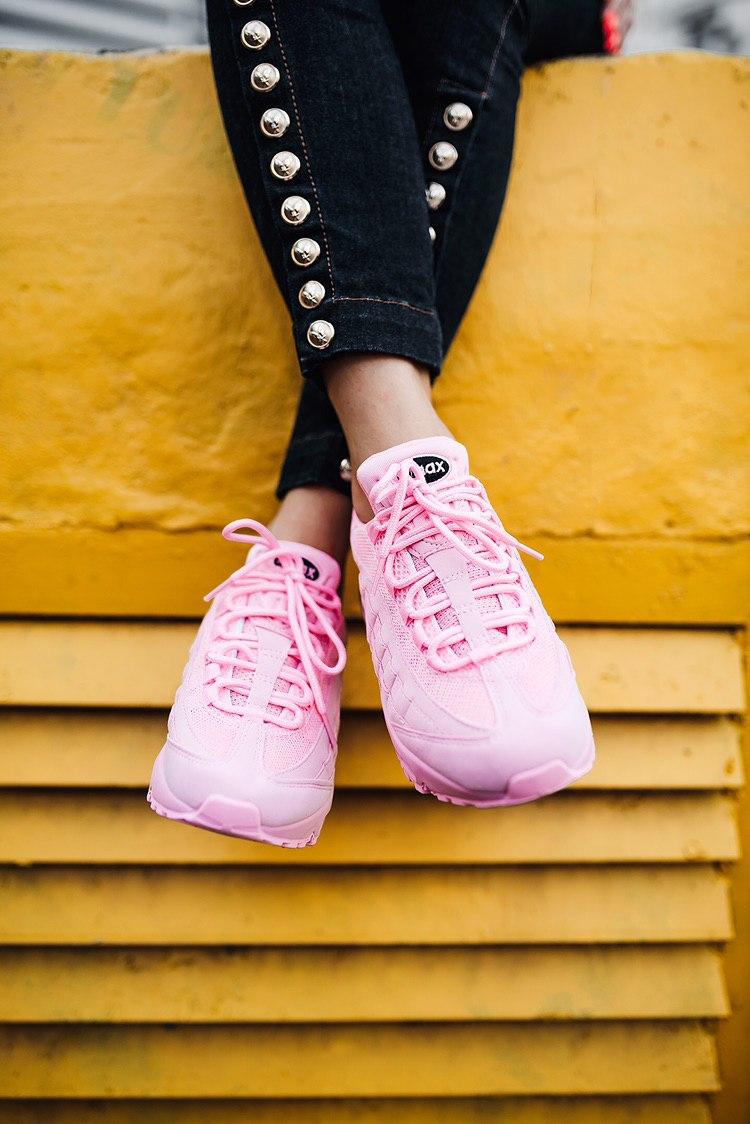 Nike Air Max 95 Pink «Black Logo»