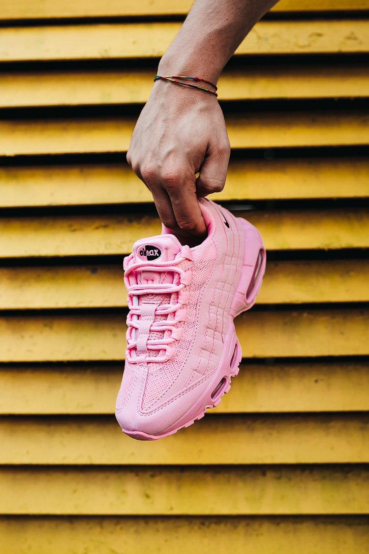 Nike Air Max 95 Pink «Black Logo»