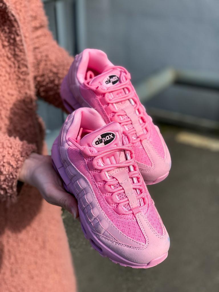 Nike Air Max 95 Pink «Black Logo»