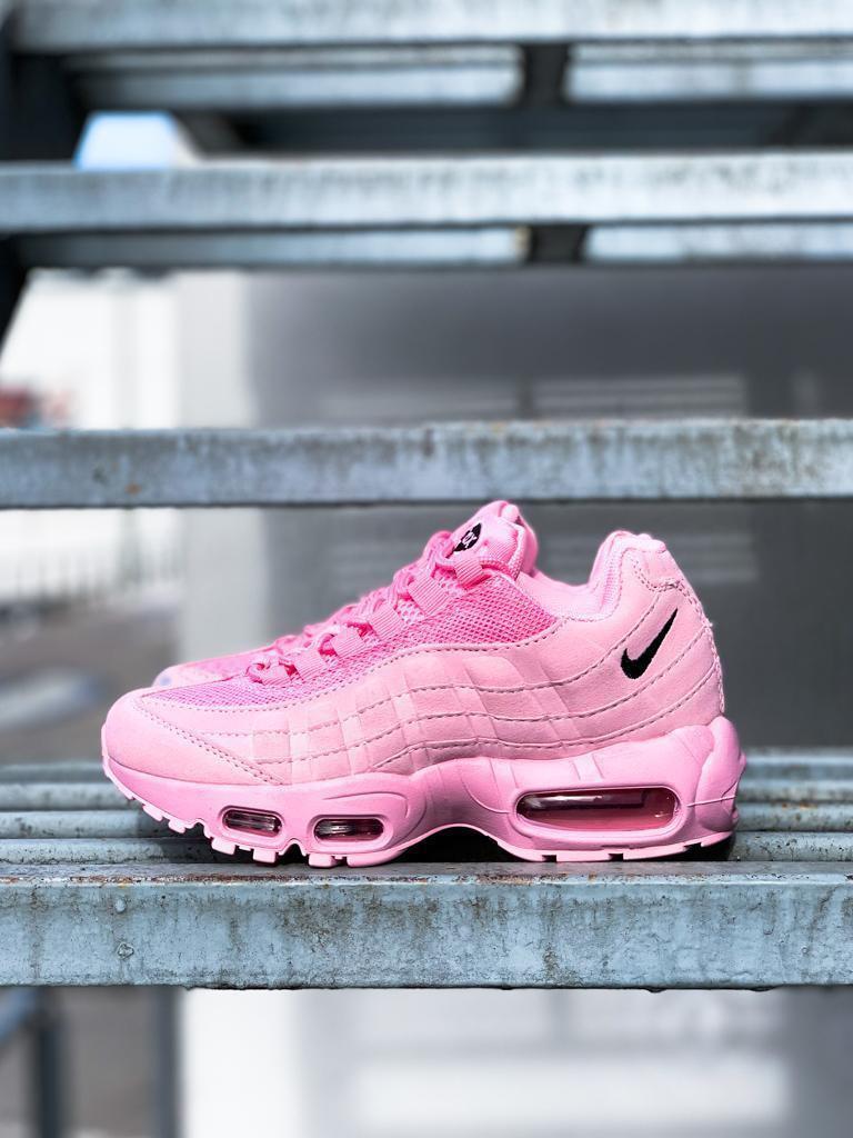 Nike Air Max 95 Pink «Black Logo»