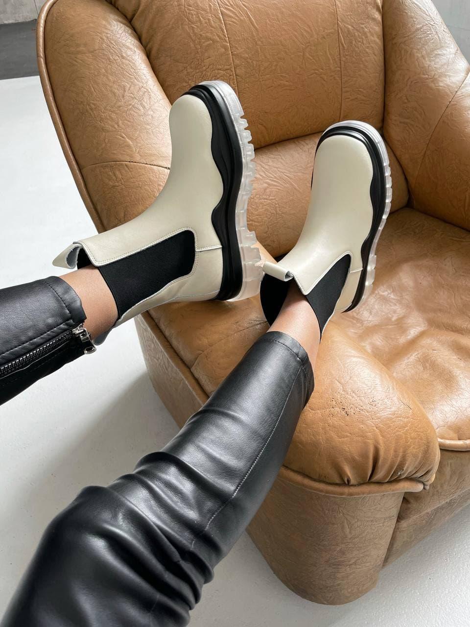 Bottega Veneta Cream Fur Black Флис