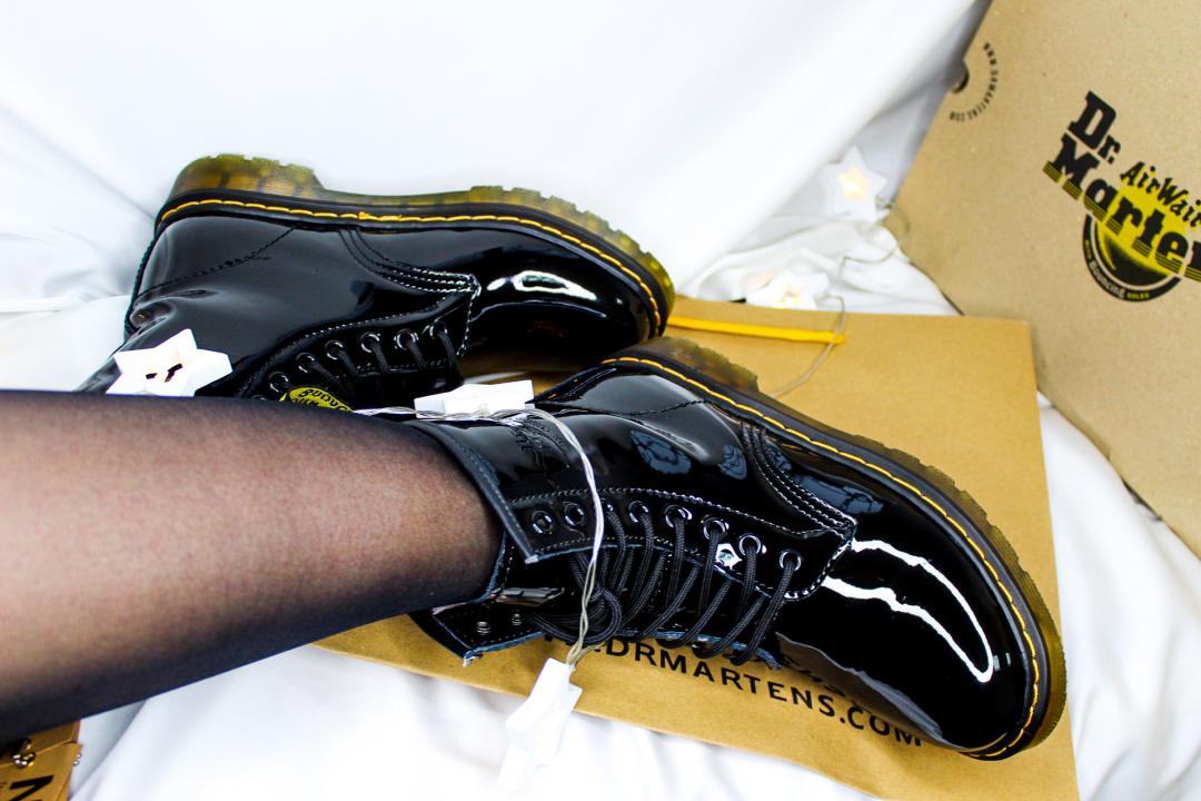 Dr. Martens 1460 Black Gloss Logo