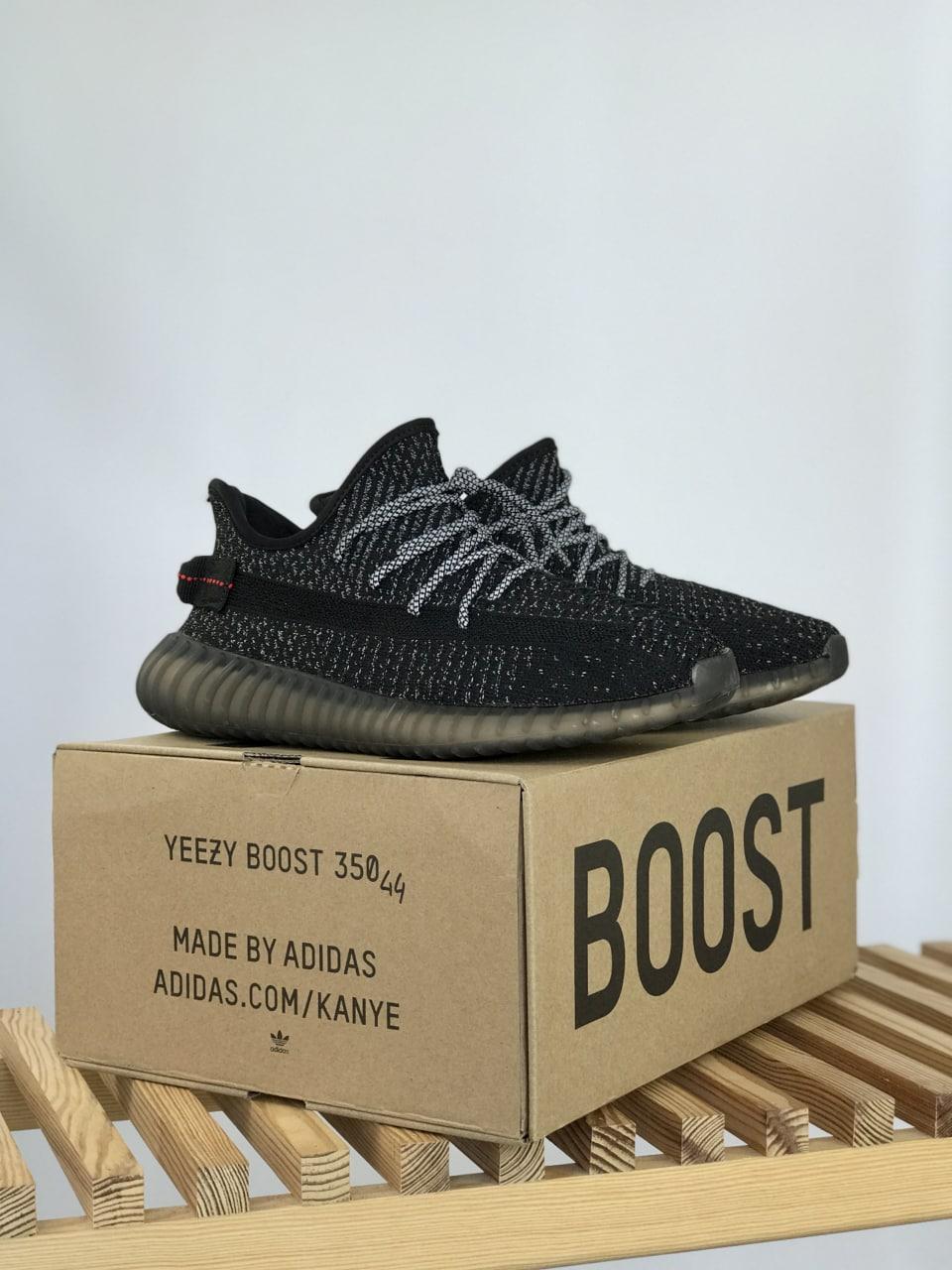 Adidas Yeezy Boost 350 V2 Black (Полный рефлектив)