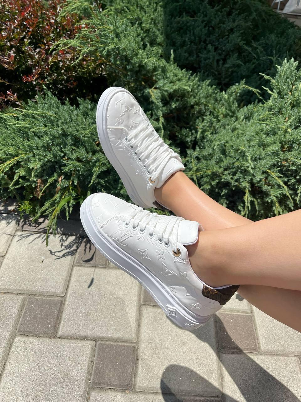 Louis Vuitton White Logo New
