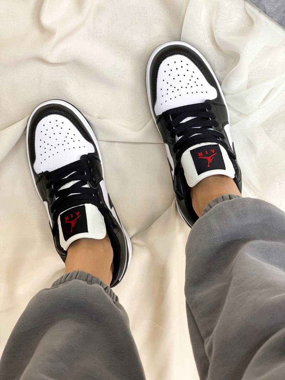 Nike Air Jordan Retro 1 Low Black White Red