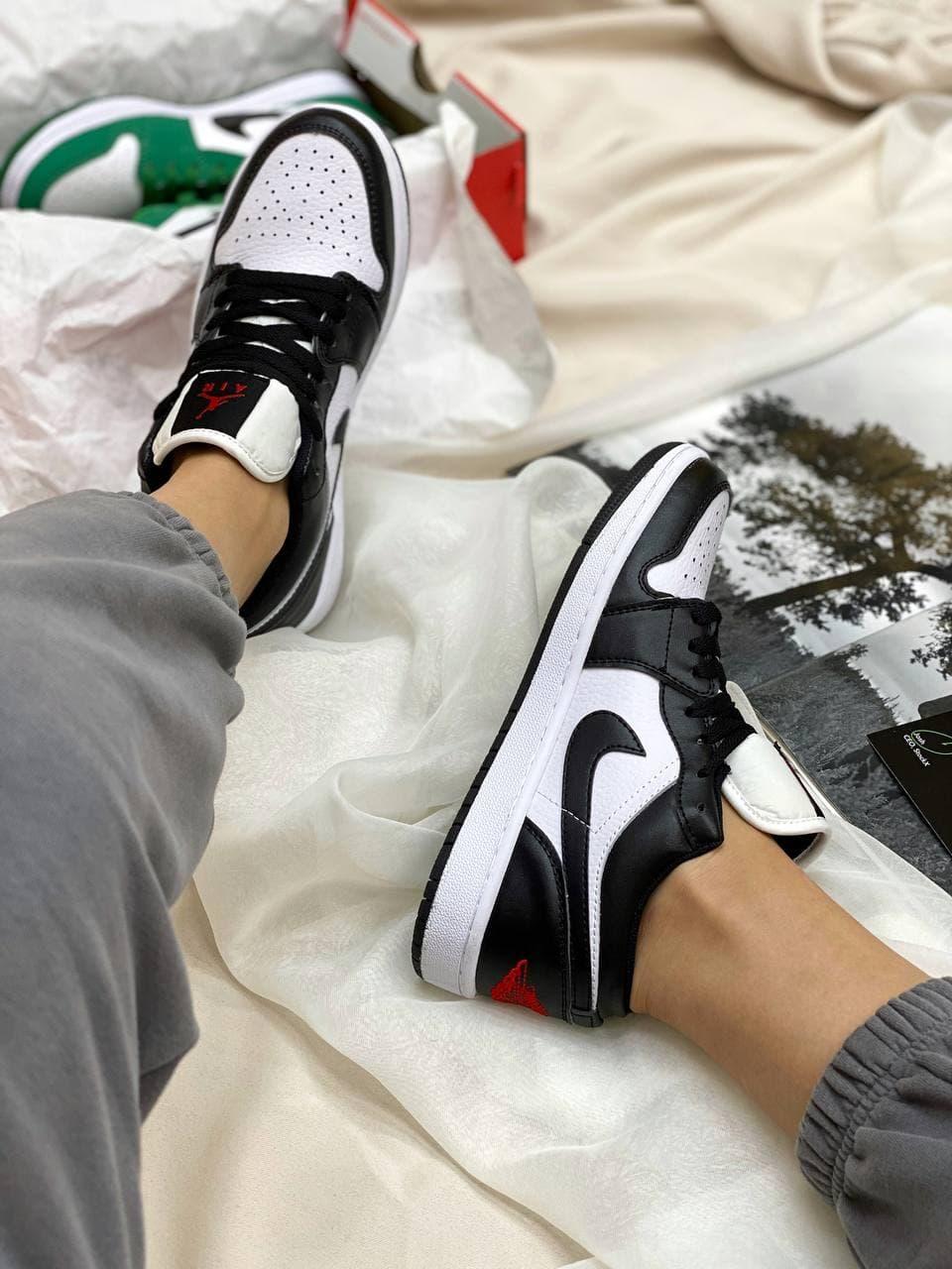 Nike Air Jordan Retro 1 Low Black White Red