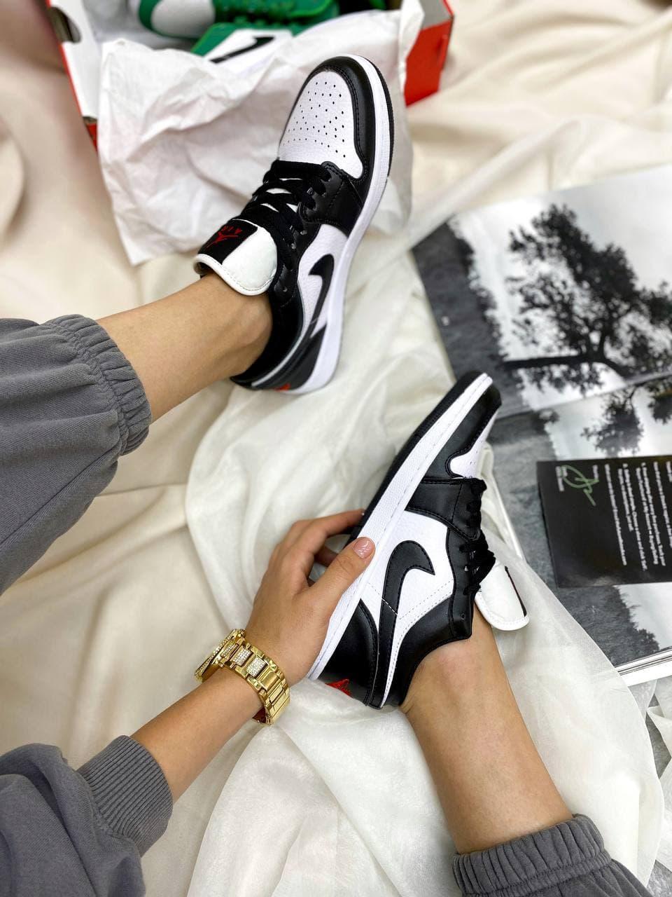 Nike Air Jordan Retro 1 Low Black White Red