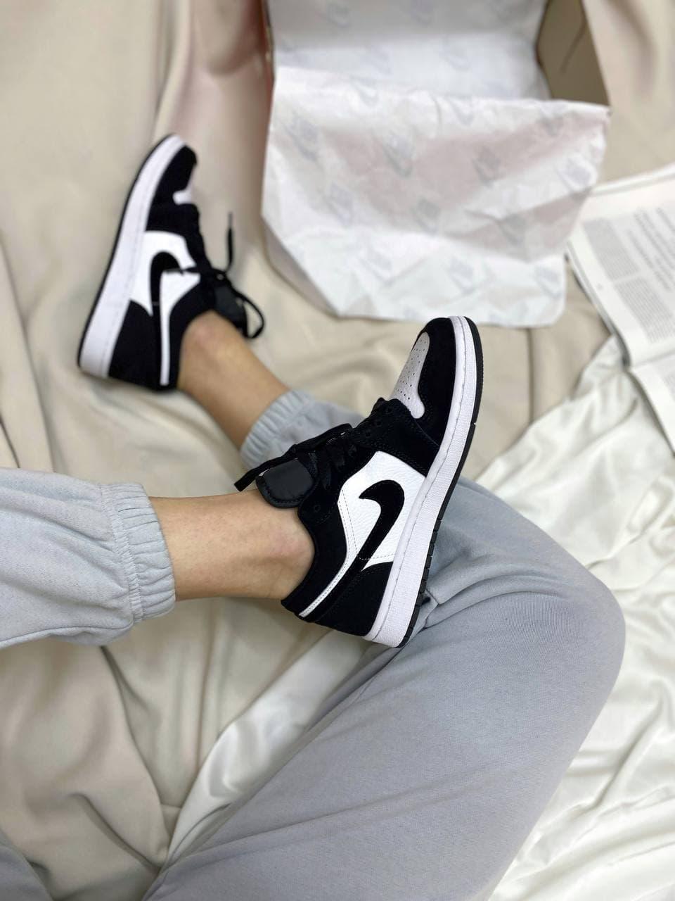 Nike Air Jordan Retro 1 Low Black White (Замша)