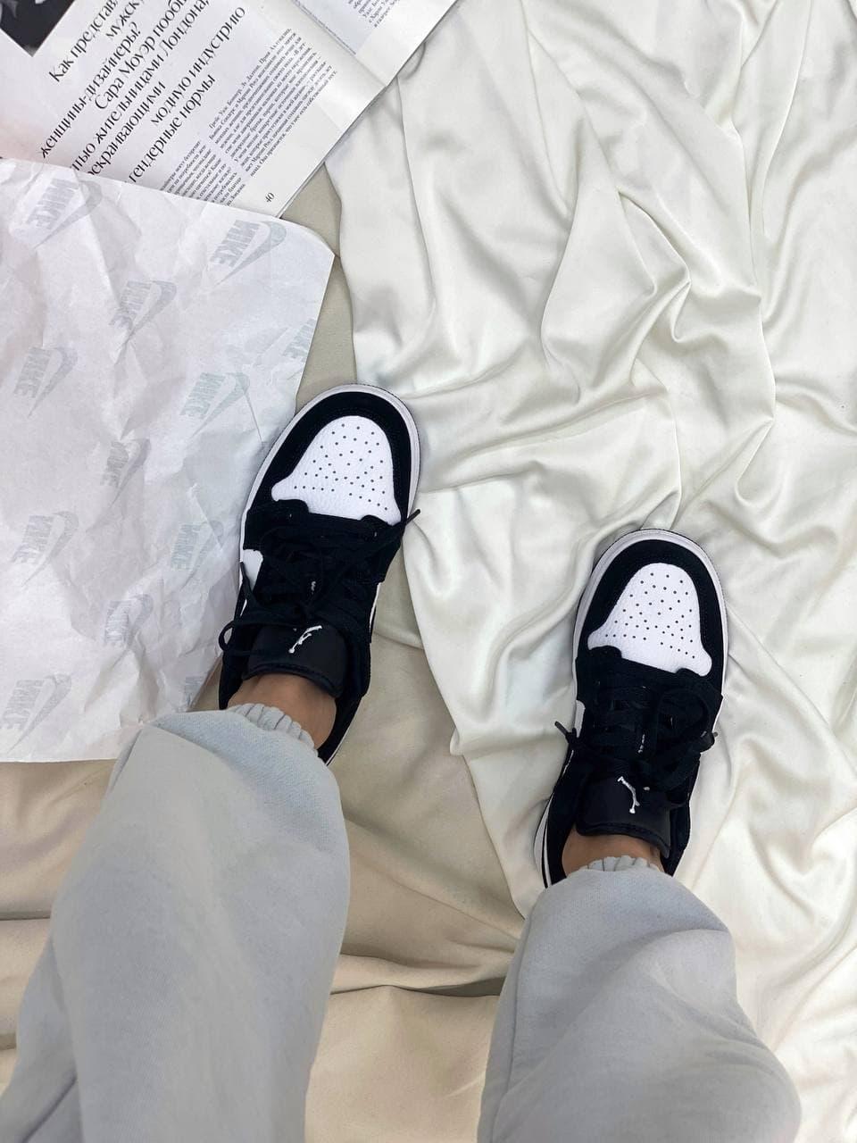 Nike Air Jordan Retro 1 Low Black White (Замша)