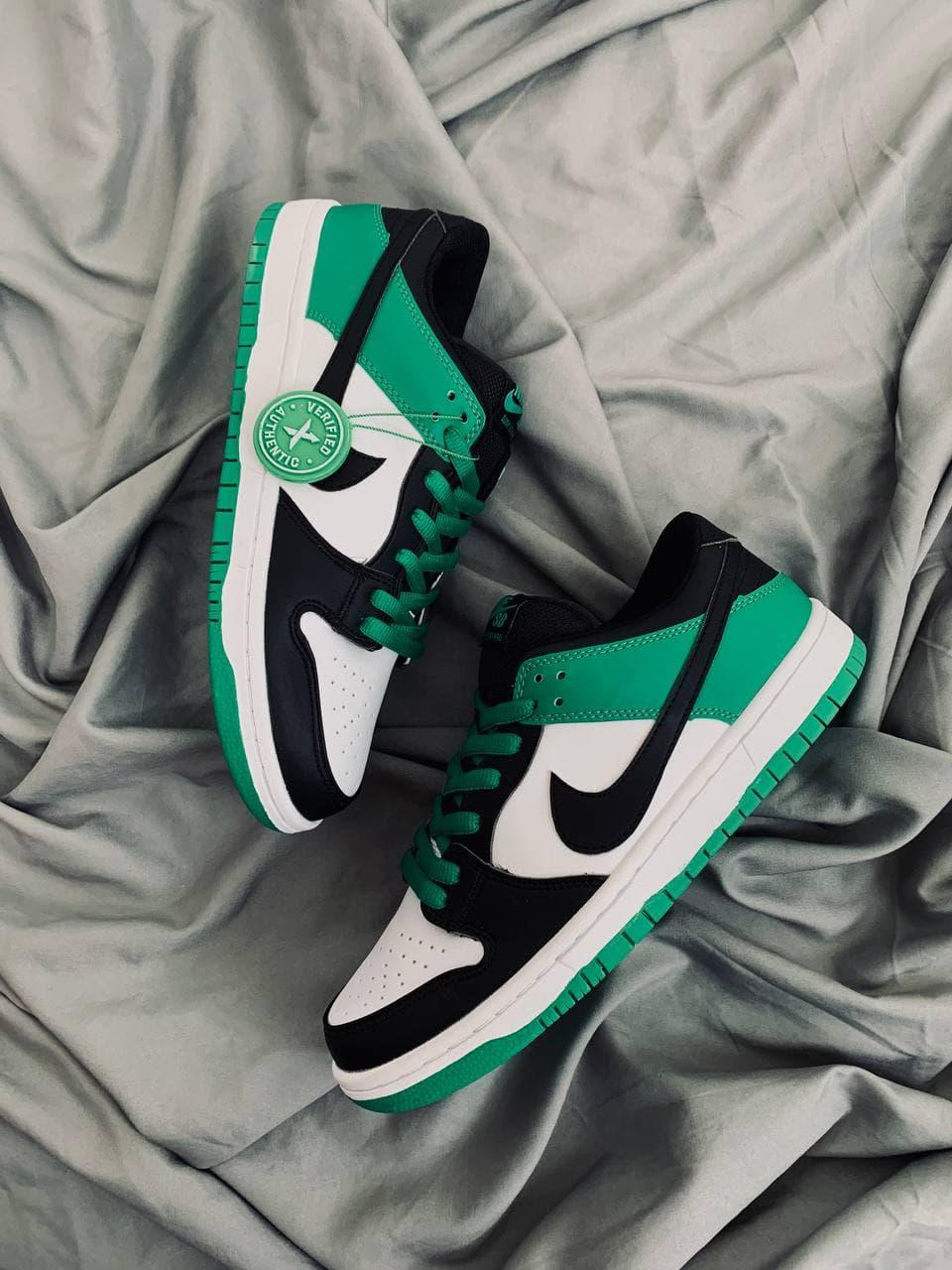 Nike Dunk Low Classic Green