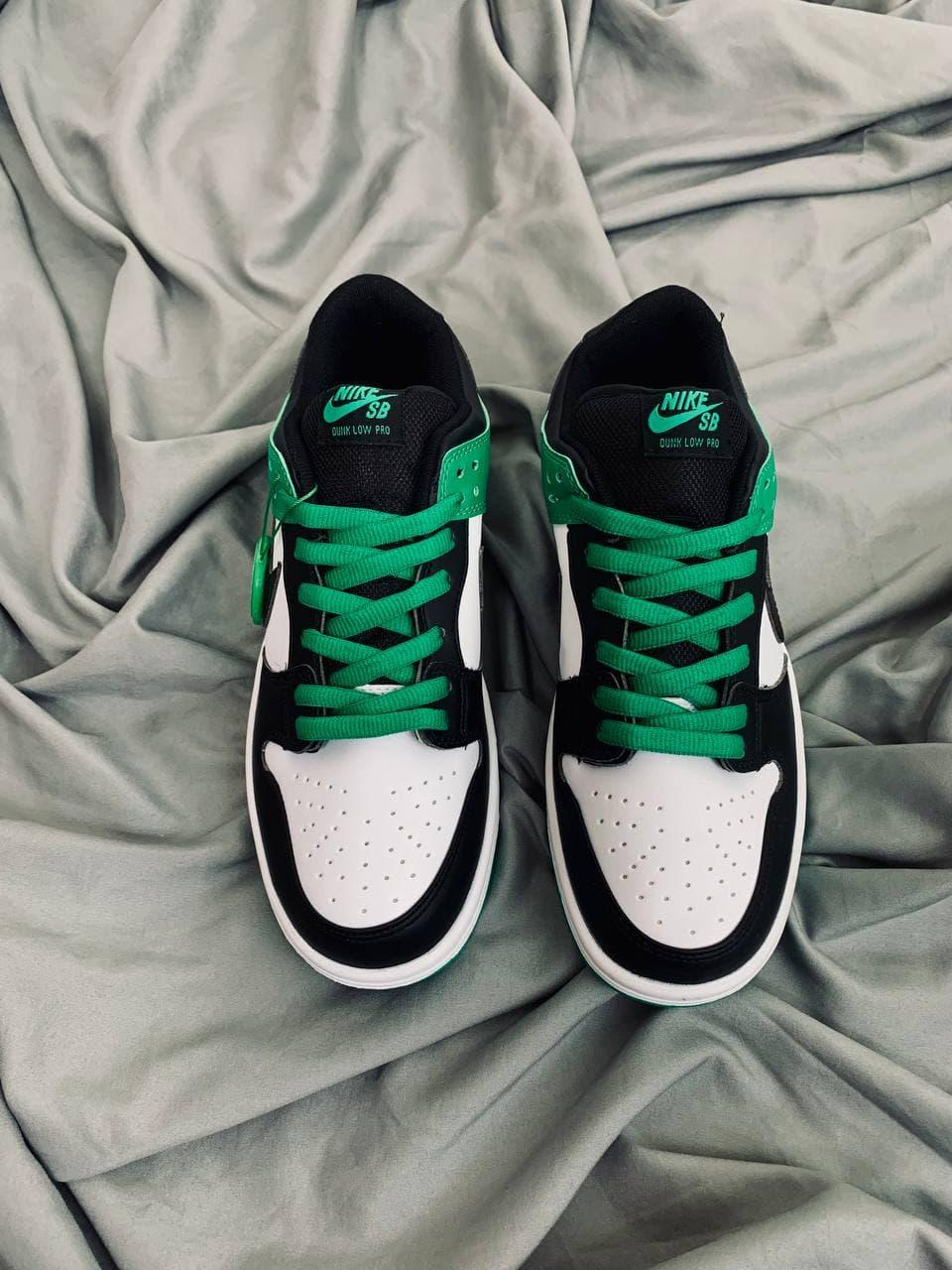 Nike Dunk Low Classic Green