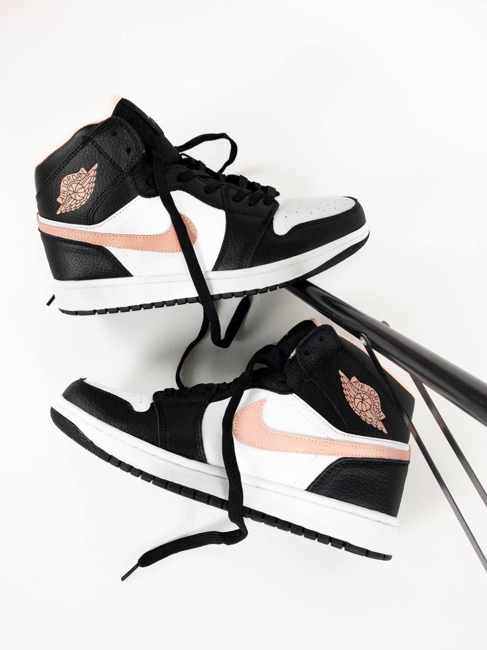 Nike Air Jordan 1 Black Pink