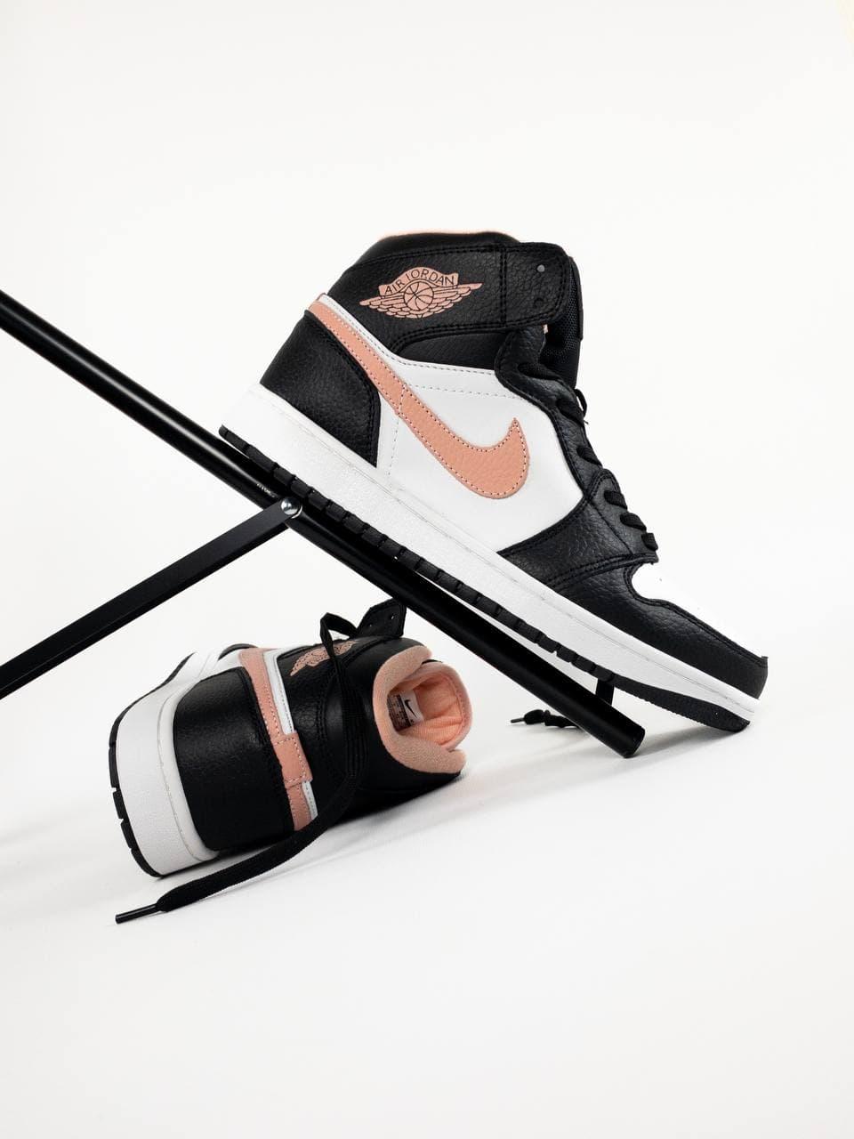 Nike Air Jordan 1 Black Pink