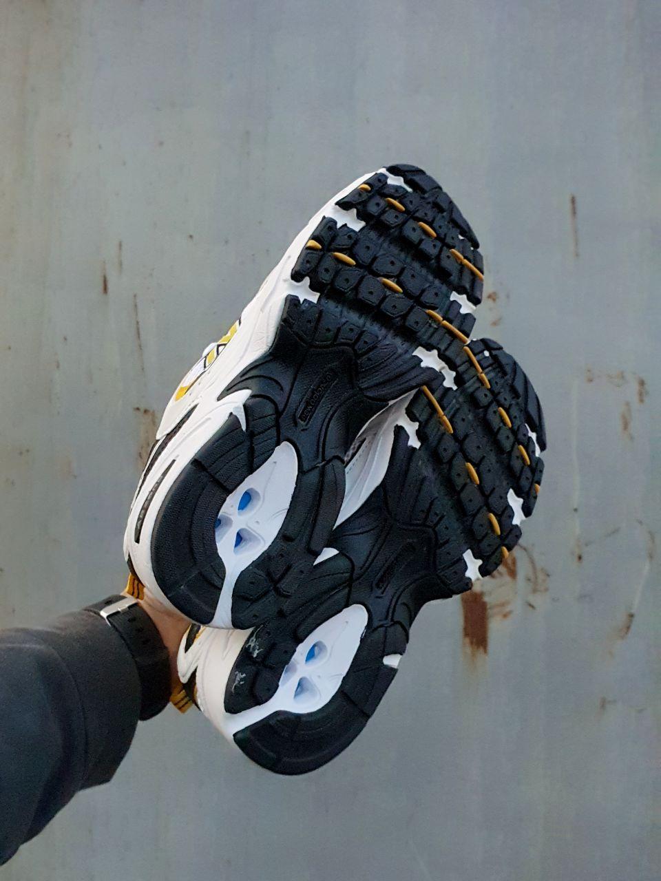 New Balance 530 White Yellow Black